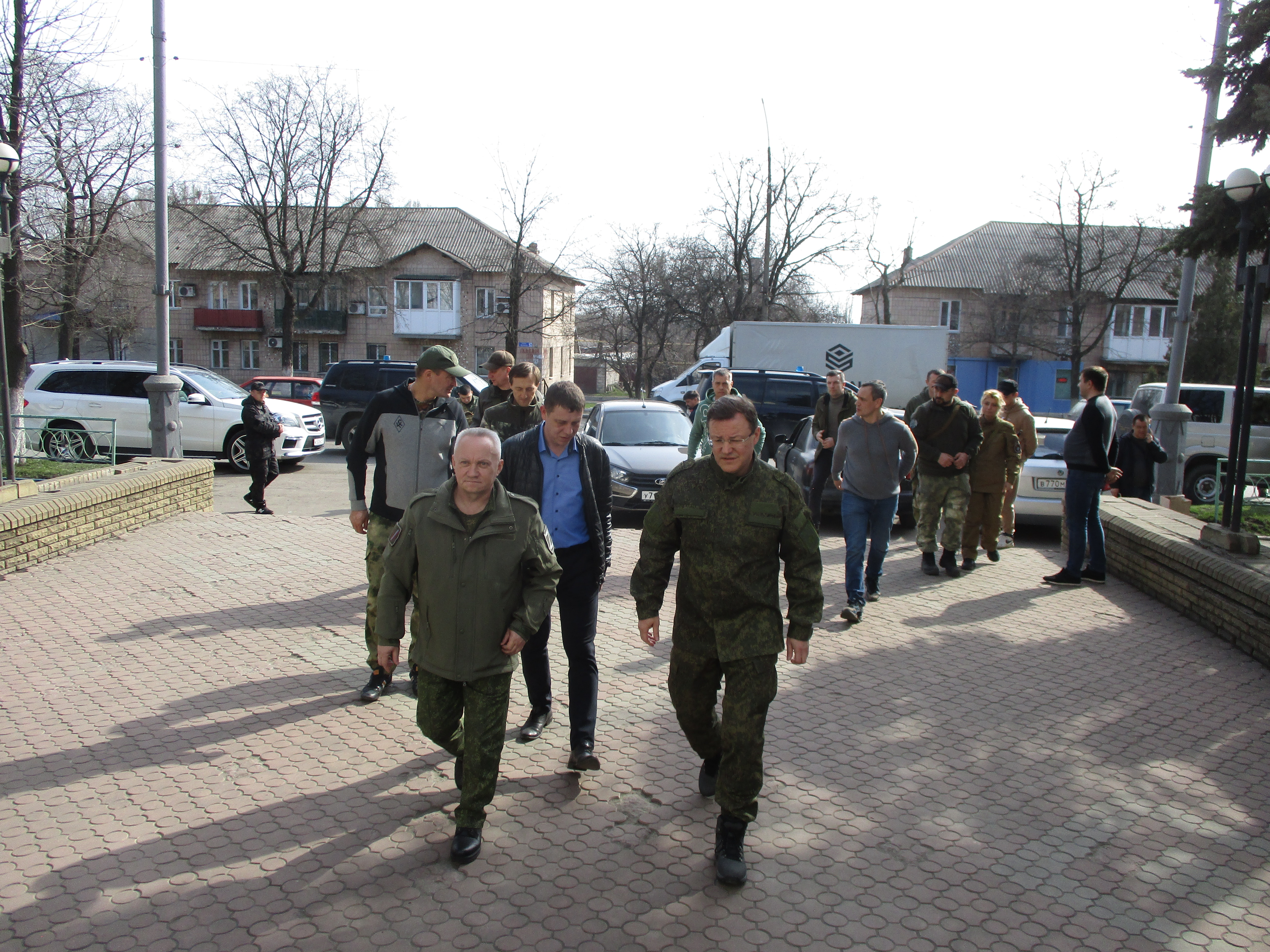 Губернатор Самарской области Дмитрий Азаров посетил город Снежное.