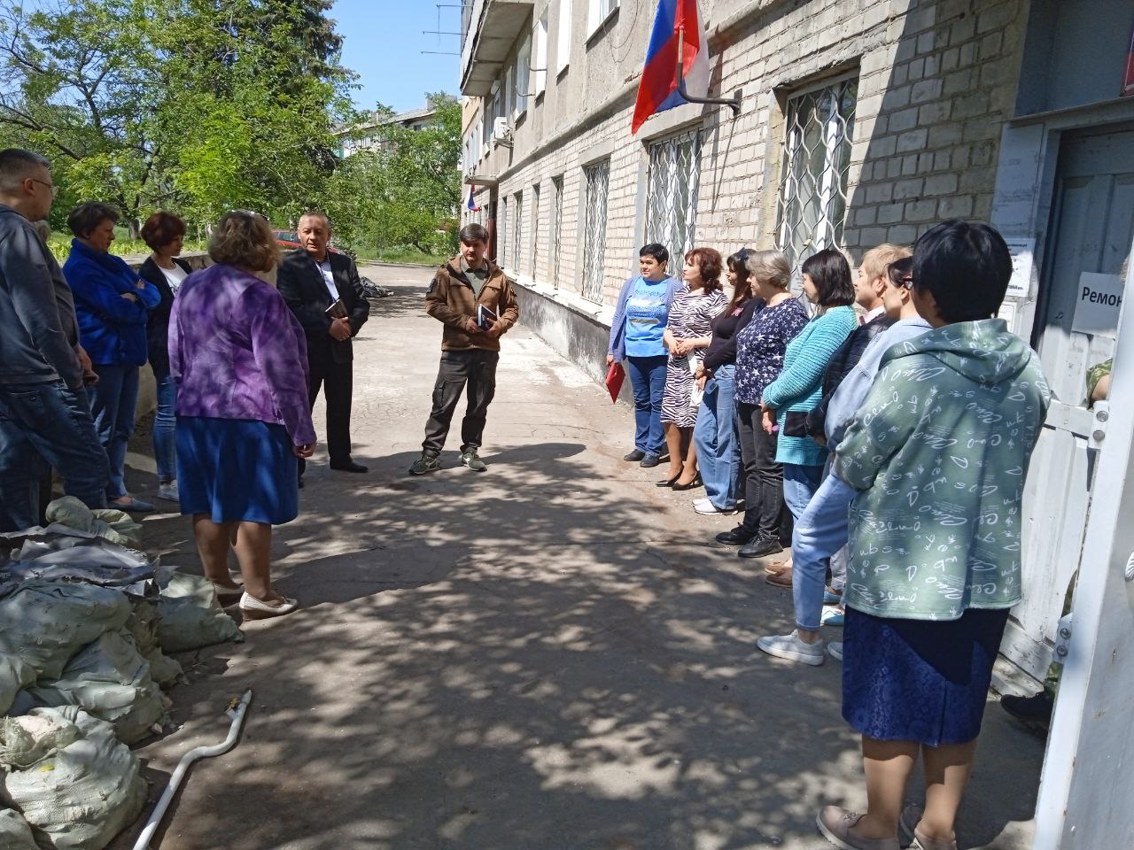 Проведен сход граждан на ул. Карапетяна,21.