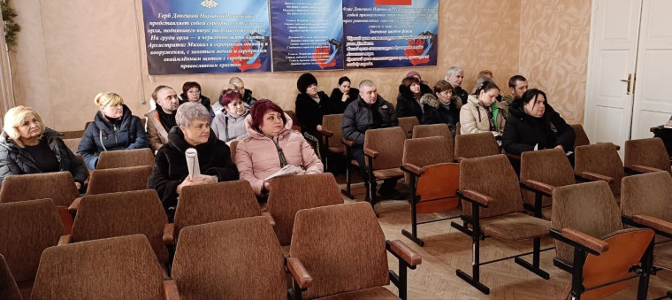 О защите прав потребителей и стабилизации цен на территории города Снежное.